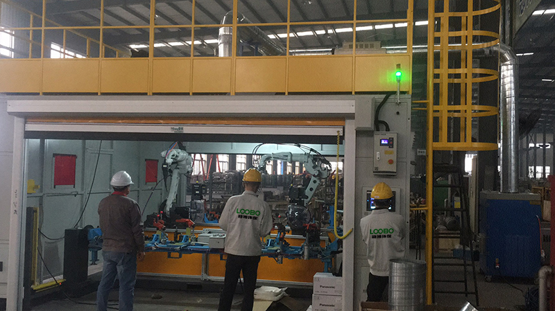 焊接機(jī)器人除塵.jpg 焊接機(jī)器人除塵.jpg