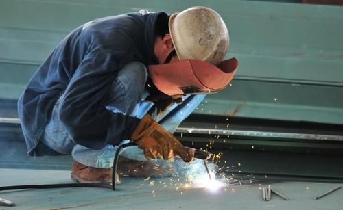 自循環(huán)焊煙凈化器無需鋪設(shè)管道，治理焊接煙塵更智能 (2).jpg