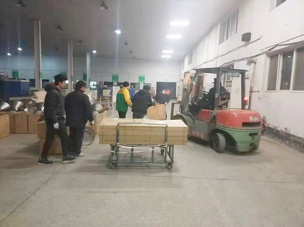 路博環(huán)保加班加點(diǎn)，確保按時(shí)交貨 (3).jpg