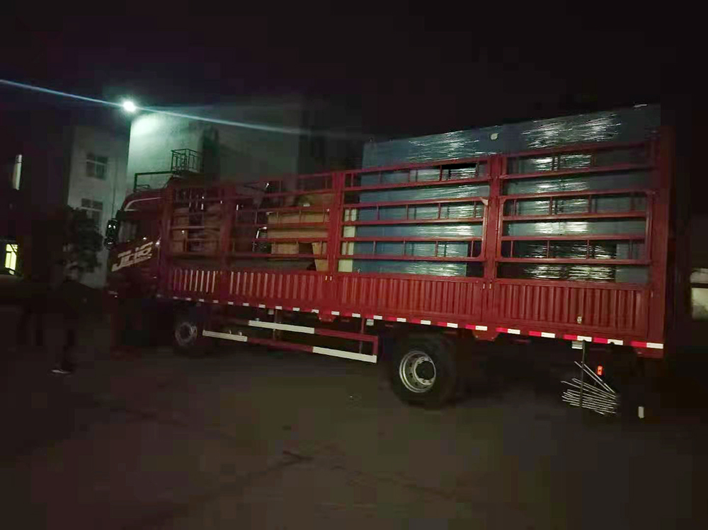 路博環(huán)保加班加點(diǎn)，確保按時(shí)交貨 (4).jpg