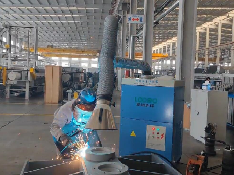 掌握焊煙凈化器的使用方法及注意事項(xiàng)，讓您告別焊煙后顧之憂，工作更舒心