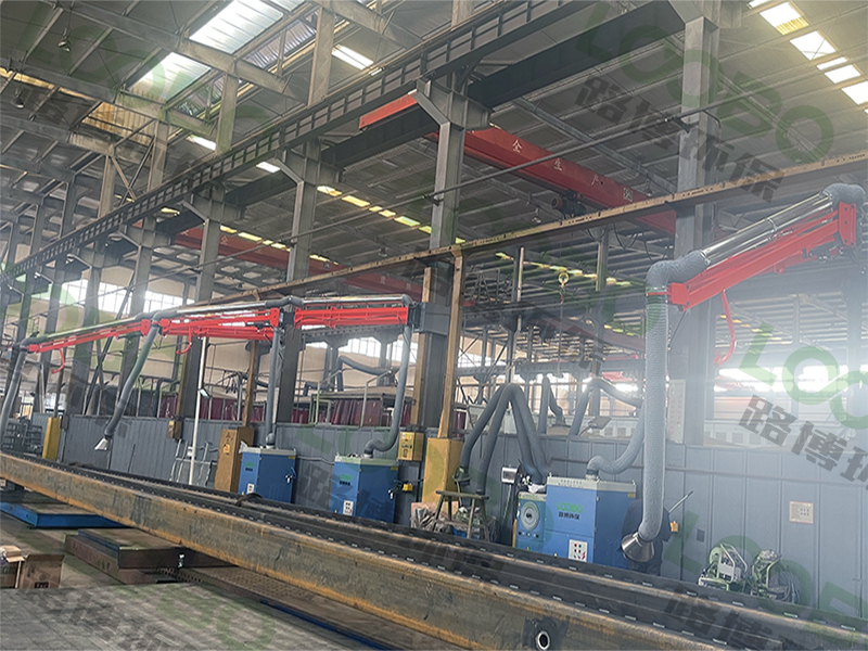 360° 靈活調(diào)節(jié) + 超廣覆蓋,延長支架吸氣臂賦能高效除塵新方案